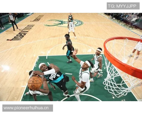 NBA赛季精彩回顾雄鹿战胜骑士快船轻松击败开拓者湖人客场力克国王